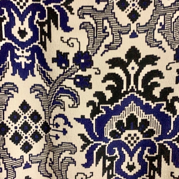 Intermix romper long sleeve drawstring‎ silk jacquard print shorts - Picture 8 of 11